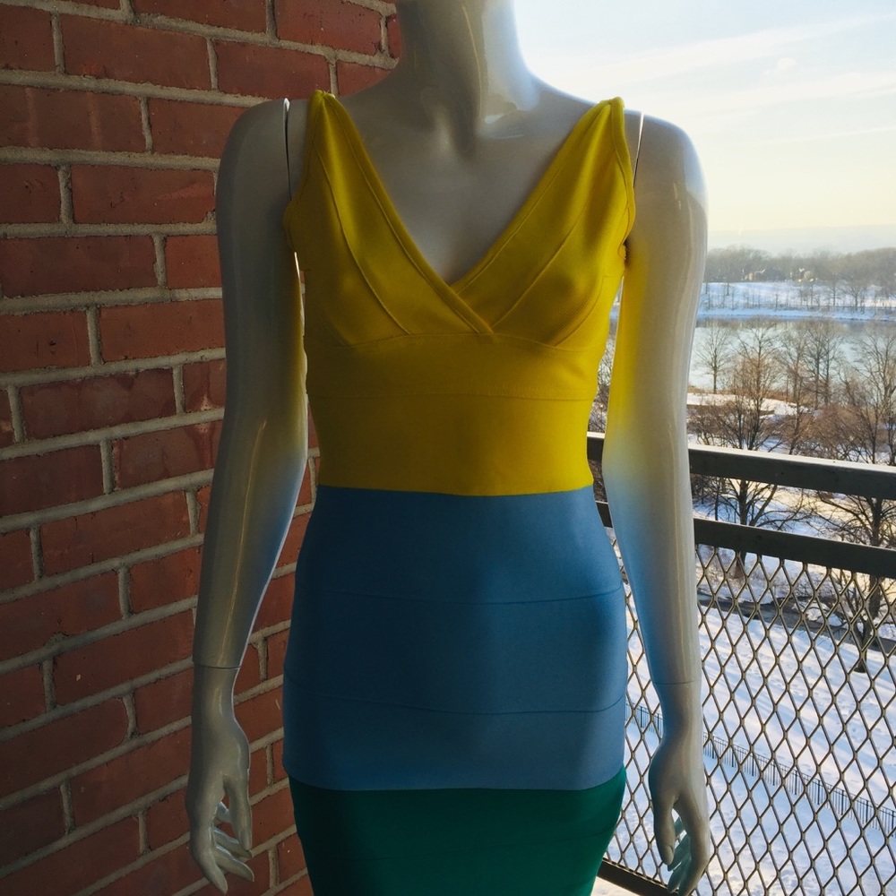 ColorBlock V-Neck Dress (Yellow/Blue/Green)-Small - Picture 4 of 6